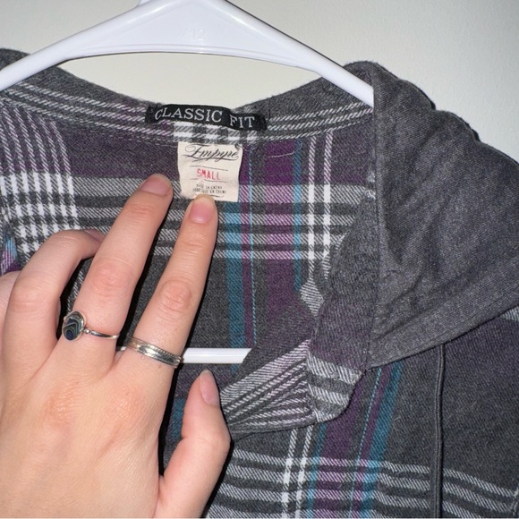 Grey hooded button up flannel - Picture 3 of 4